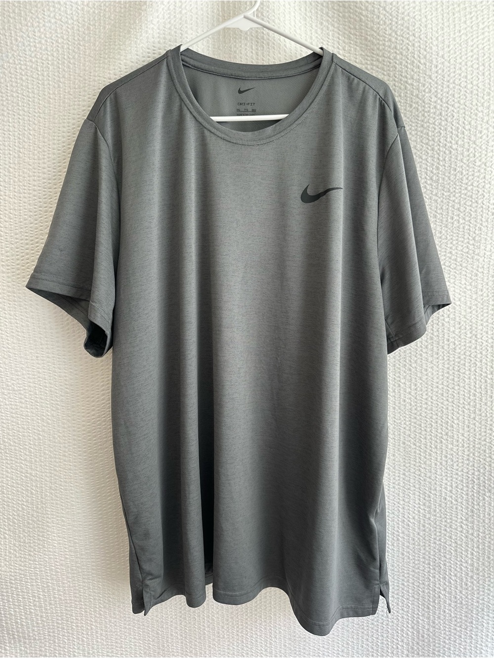 Nike Dri-FIT Men’s 2XL Gray Performance T-Shirt Running Training Gym Tee